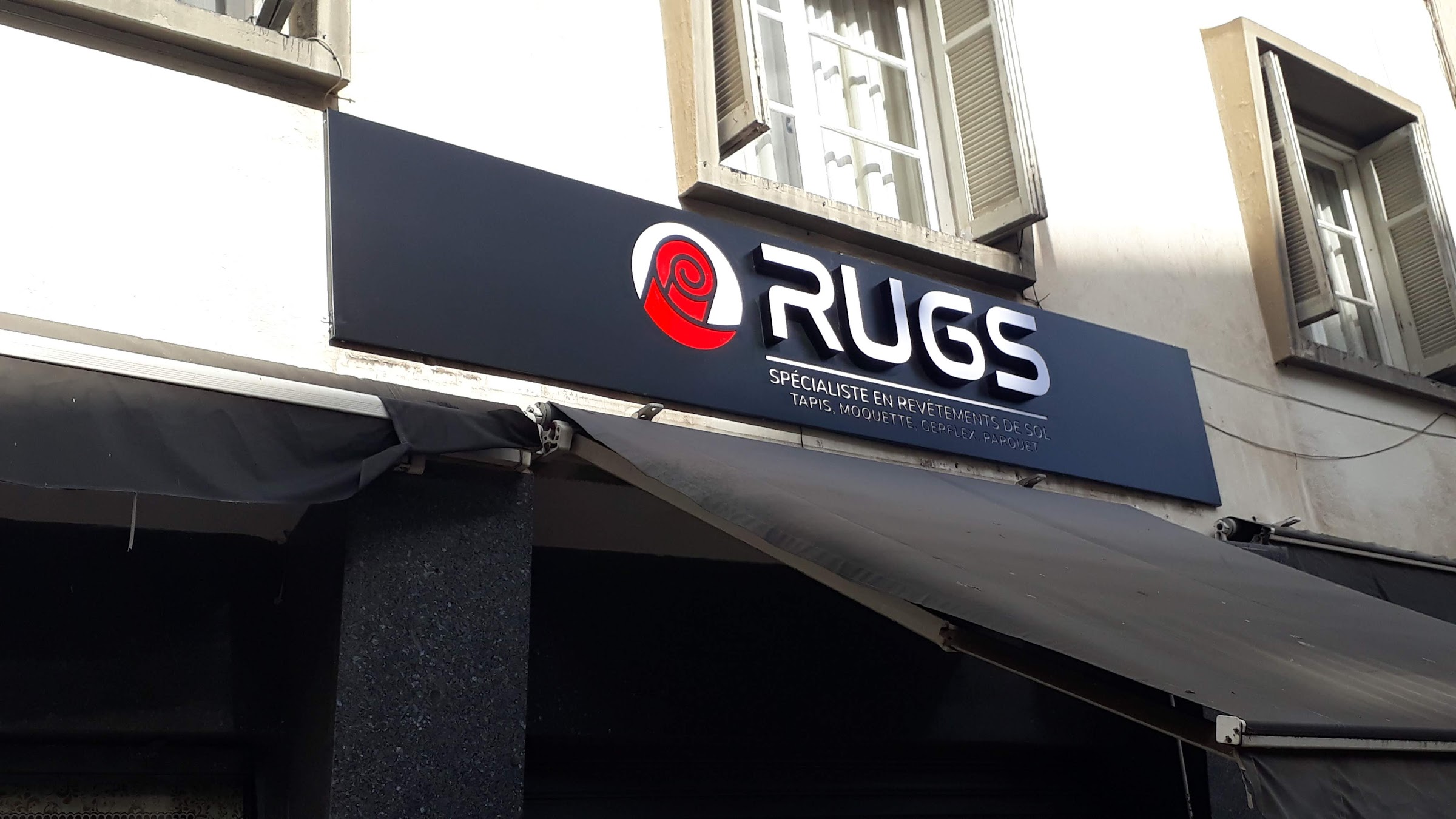 Enseigne RUGS